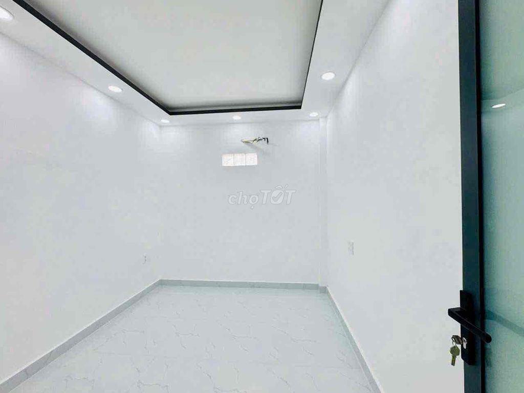 🔥🔥🔥2 tỷ 700 nhà bán chính chủ 2lầu sân thượng gần Phú Mỹ hưng q7🔥🔥🔥