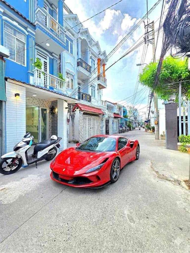 🔥 🔥 🔥 nhà bán mặt tiền hẻm 8 m,  gần quận 7 🔥 🔥 🔥