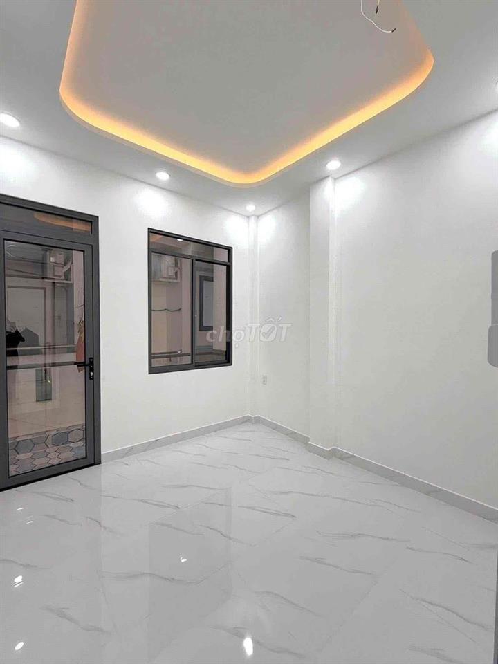 🔔🔔🔔nhà xe mới 100% 1 tỷ 700 ngay cầu Phú Xuân , kế q7🔔🔔🔔