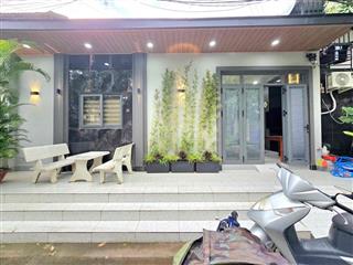 nhà bán đường trước nhà 9 m gần quận 7 , gần khu chiết xuất Tân Thuận