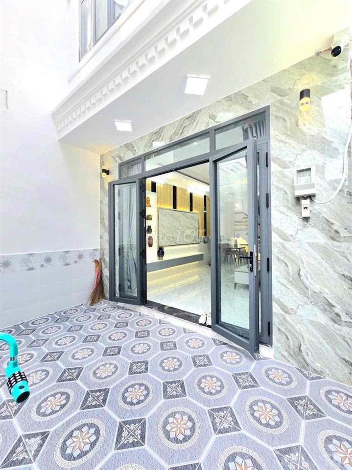 🔥 🔥 🔥nhà bán 2 lầu, 2 TỶ 700,kế Q7 gần cầu Phú Xuân Huỳnh Tấn Phát 🔥 🔥