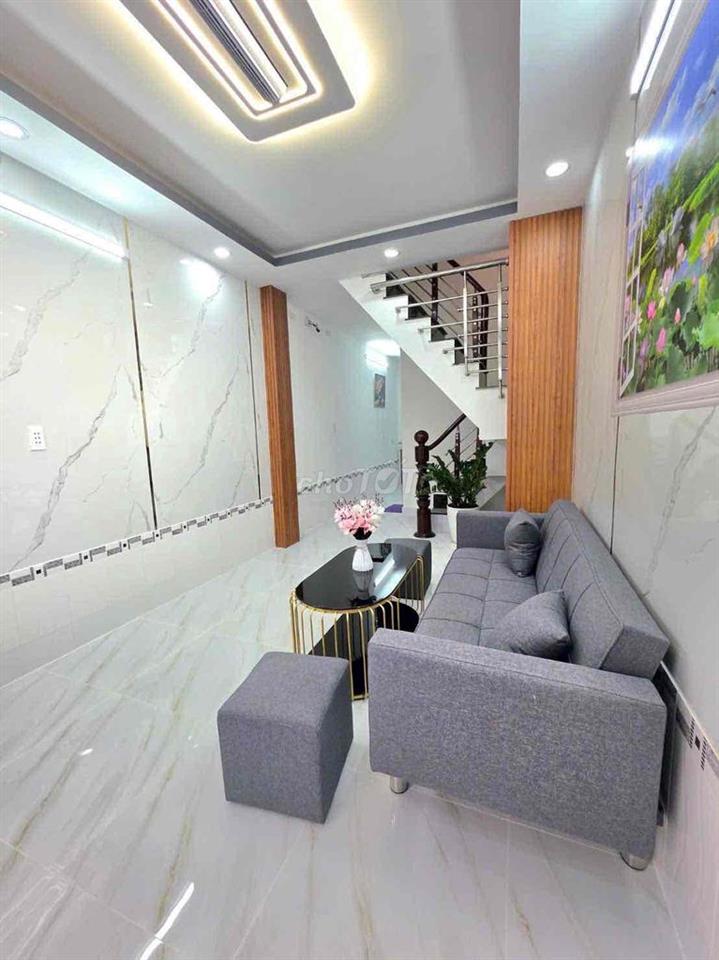 🔥🔥🔥nhà kế quận 7 sổ hồng 2 lầu đường xe hơi🔥🔥🔥