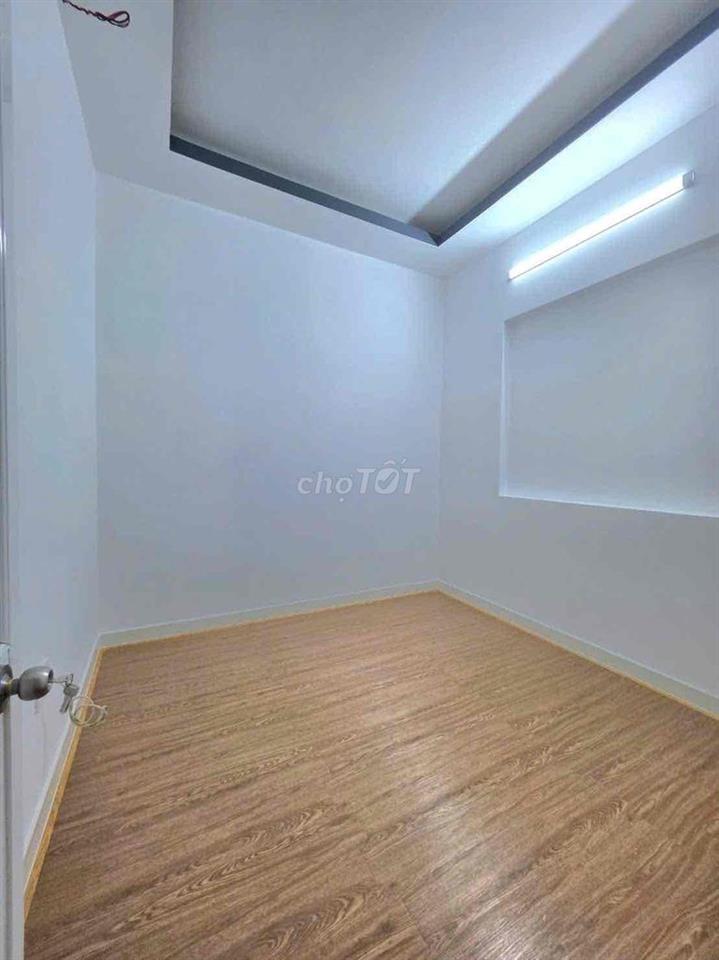 🔥🔥🔥nhà kế quận 7 sổ hồng 2 lầu đường xe hơi🔥🔥🔥