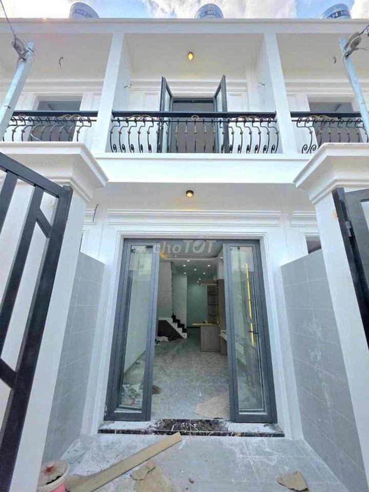 🔥🔥🔥nhà đường 6 m 1 lầu có phòng ngủ dưới đất cạnh bên Phú Mỹ hưng q7🔥