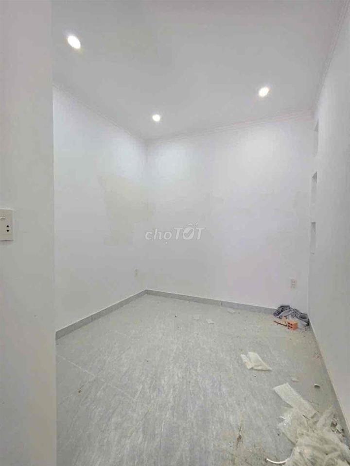 🔥🔥🔥nhà đường 6 m 1 lầu có phòng ngủ dưới đất cạnh bên Phú Mỹ hưng q7🔥