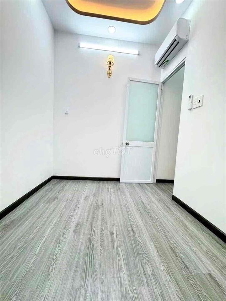🔥🔥🔥nhà đẹp 1 lầu có sổ hồng 1 tỷ 790 cảnh bên Phú Mỹ hưng quận 7🔥🔥🔥