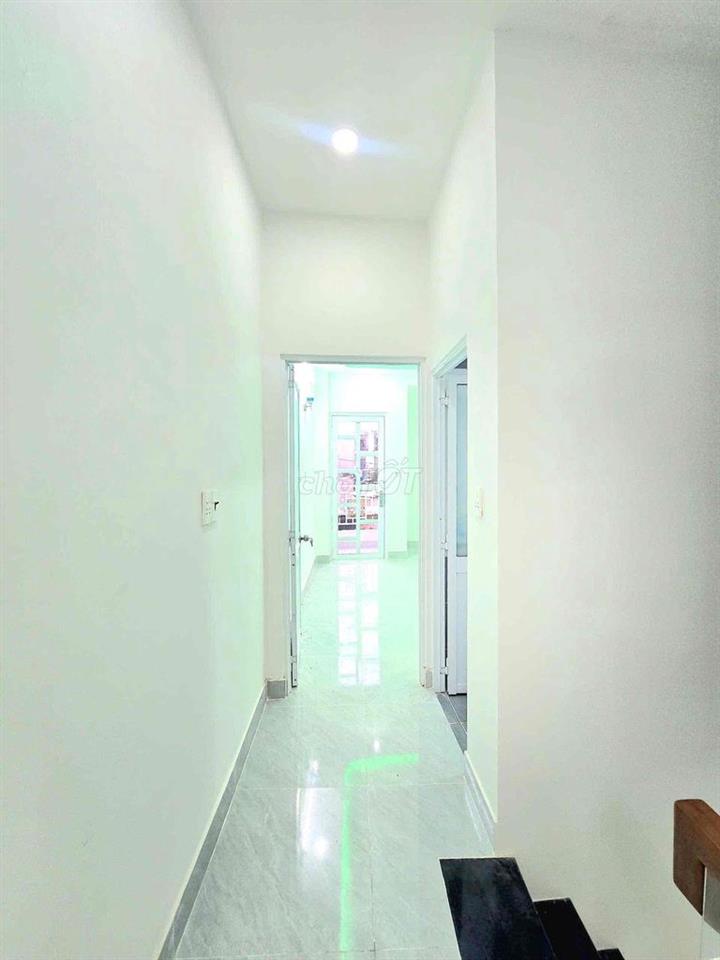 🔥🔥🔥nhà chính chủ 1 lầu , 4 phòng ngủ có phòng ngủ dưới đất🔥🔥🔥