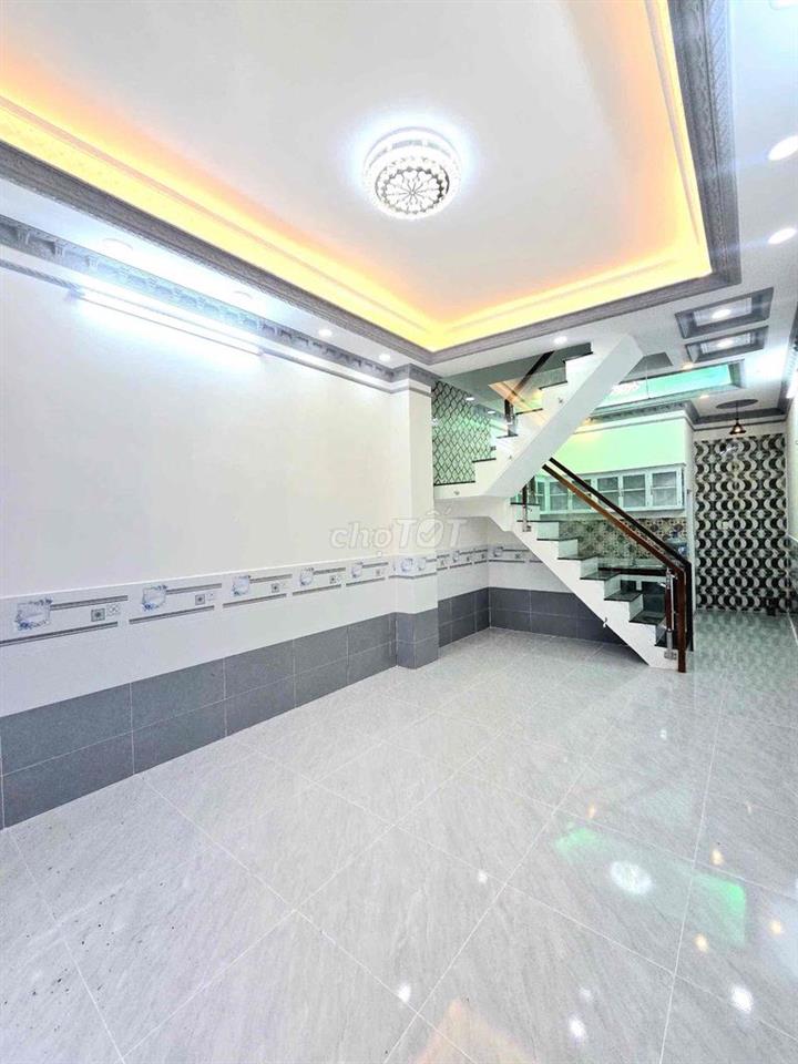 🔥🔥🔥nhà chính chủ 1 lầu , 4 phòng ngủ có phòng ngủ dưới đất🔥🔥🔥