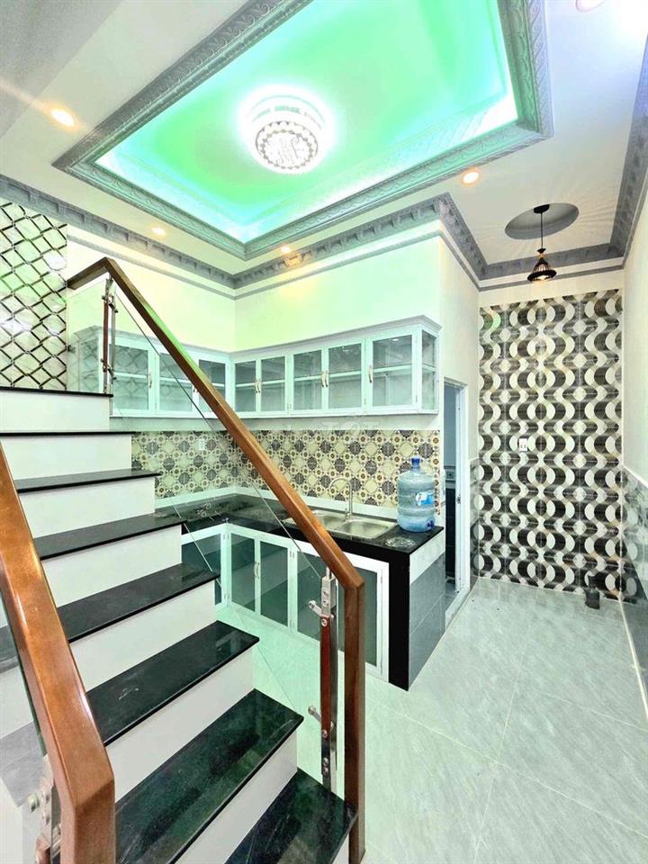 🔥🔥🔥nhà chính chủ 1 lầu , 4 phòng ngủ có phòng ngủ dưới đất🔥🔥🔥