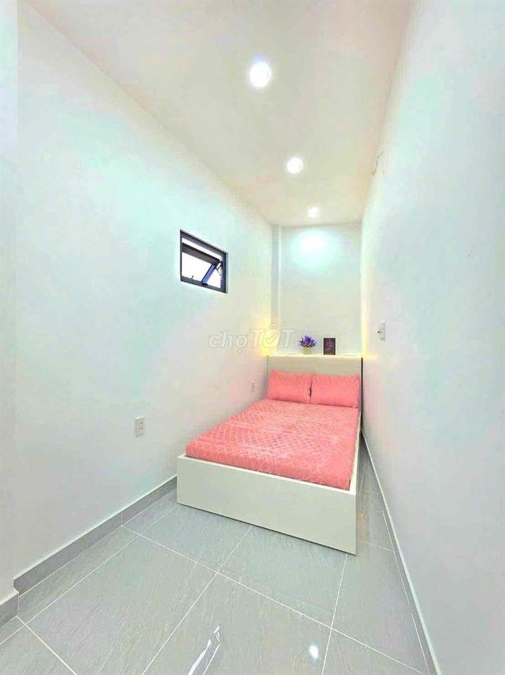 🔥🔥🔥nhà đường xe hơi 1 lầu , 3 phòng ngủ có phòng ngủ dưới đất🔥🔥🔥