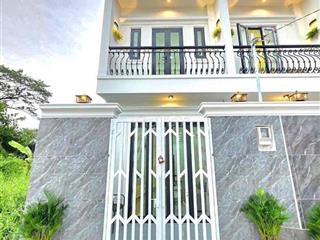 🔥🔥🔥nhà đường xe hơi 1 lầu , 3 phòng ngủ có phòng ngủ dưới đất🔥🔥🔥