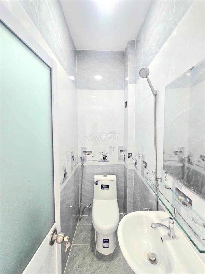 Bán nhà 3x9m 1 lầu 2PN 2WC đường Phạm hữu lầu