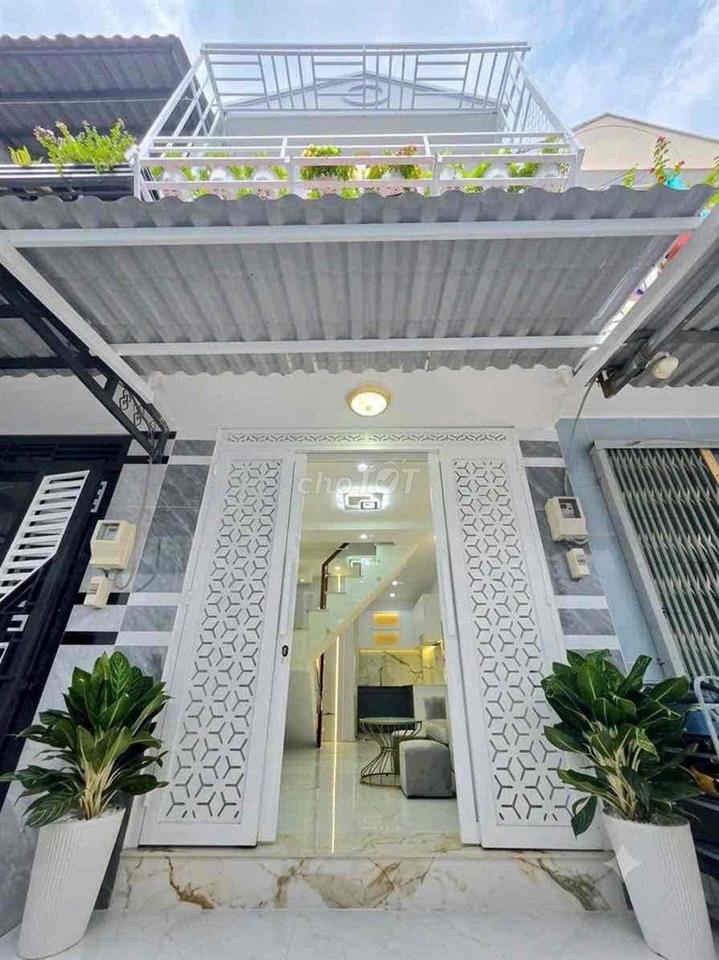 1 tỷ 470 nhà bán chính chủ 1 lầu,  có sổ gần quận 7