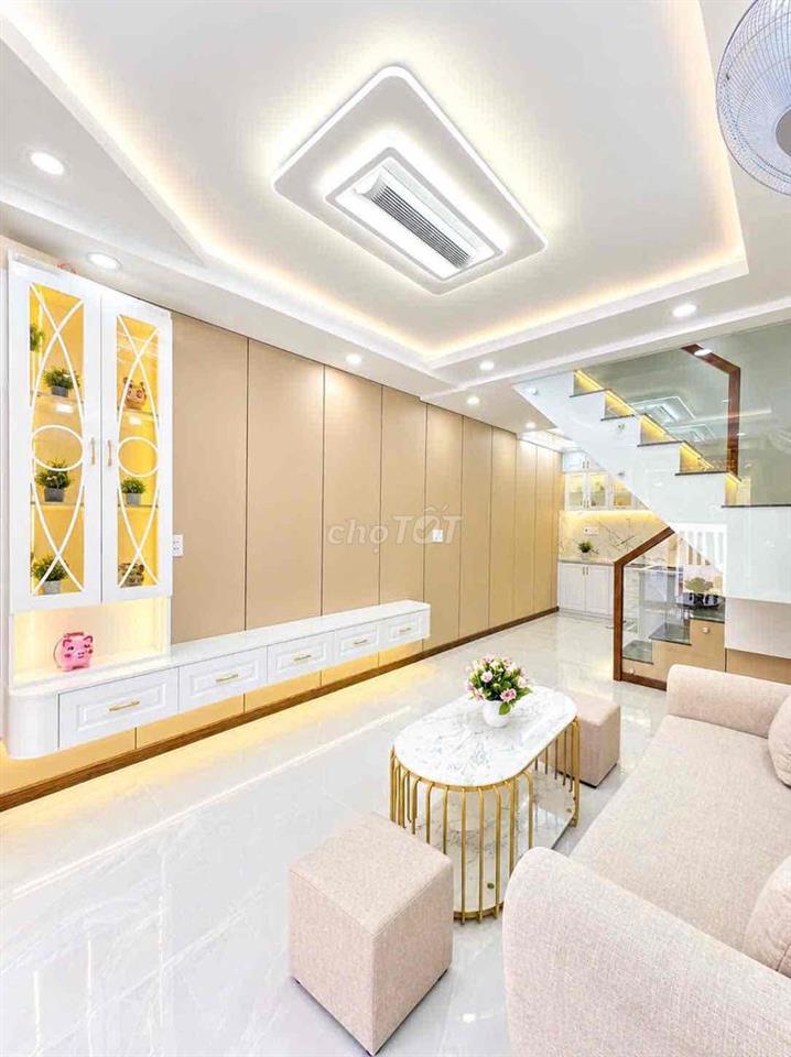 🔥🔥🔥nhà 2 lầu 💰2 tỷ 450tr,  đường trước nhà 4 m , gần quận 7🔥🔥🔥