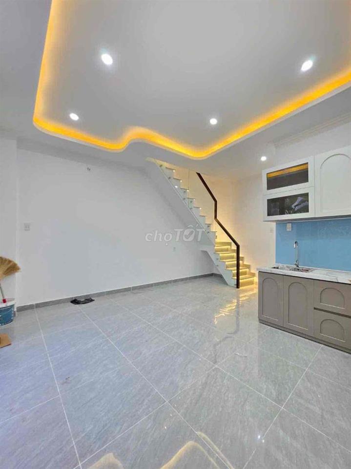 💰1 tỷ 450tr, nhà đẹp mới hoàn thiện , gần Phú Mỹ hưng quận 7