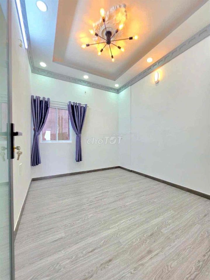 💰 2 tỷ 800 nhà phố liền kề đường xe hơi,  gần Phú Mỹ hưng quận 7