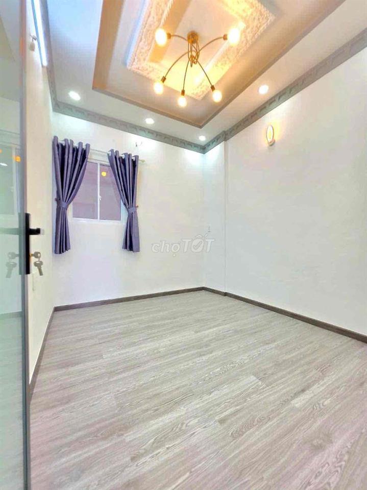 💰 2 tỷ 800 nhà phố liền kề đường xe hơi,  gần Phú Mỹ hưng quận 7