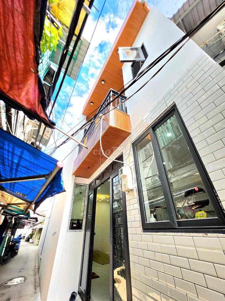 1 ty 700, nhà đẹp vào ở liền đường trước nhà 3 m thông thoáng