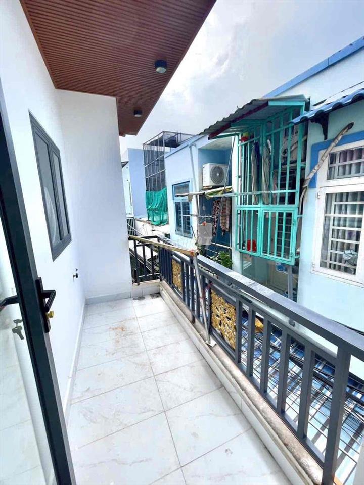 1 ty 700, nhà đẹp vào ở liền đường trước nhà 3 m thông thoáng