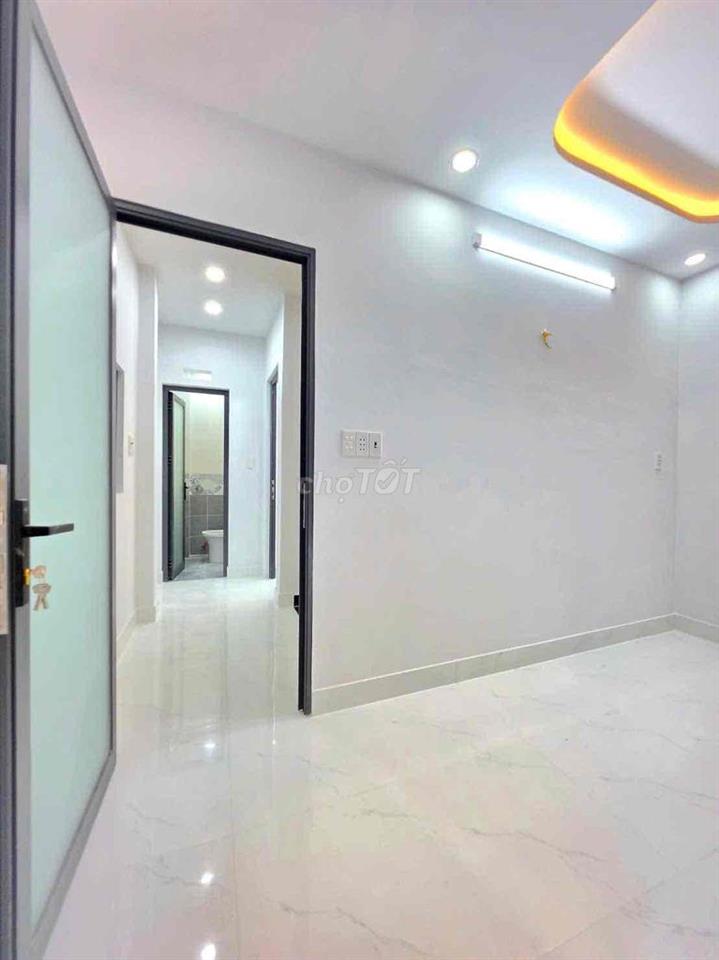 3 tỷ 850tr, nhà sổ hồng riêng,  mới đẹp vào ở liền gần q4