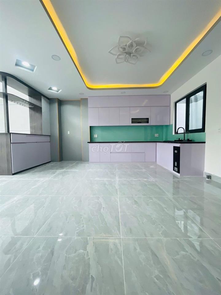 Nhà 5 Tầng mới 100% KDC Gia Long Phước Kiển full Nội Thất,có Thang Máy