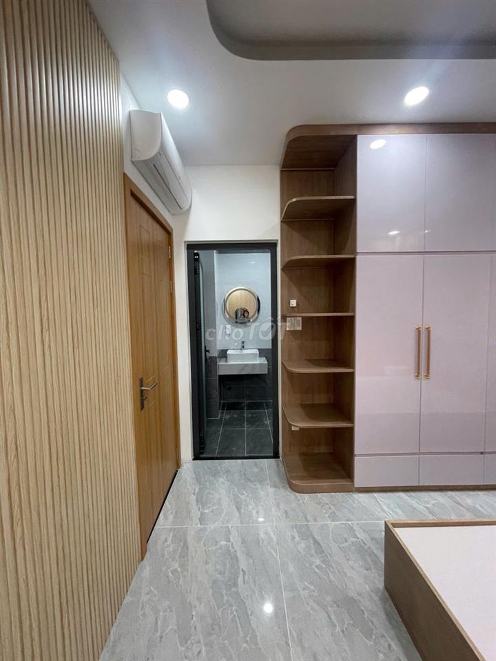 Nhà 5 Tầng mới 100% KDC Gia Long Phước Kiển full Nội Thất,có Thang Máy
