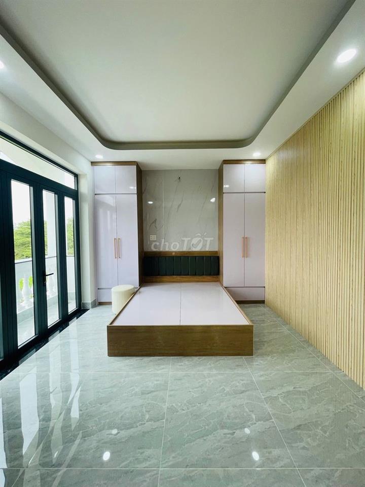 Nhà 5 Tầng mới 100% KDC Gia Long Phước Kiển full Nội Thất,có Thang Máy