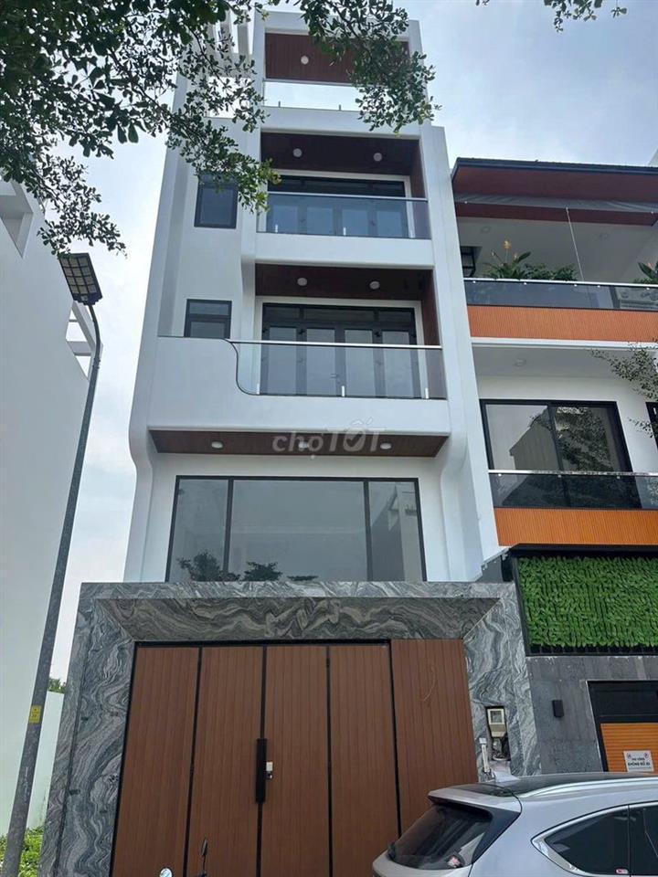 Nhà Mới 5 Tầng Full Nội Thất, Sổ Riêng, Tại Phước Kiển Ngay HAGL
