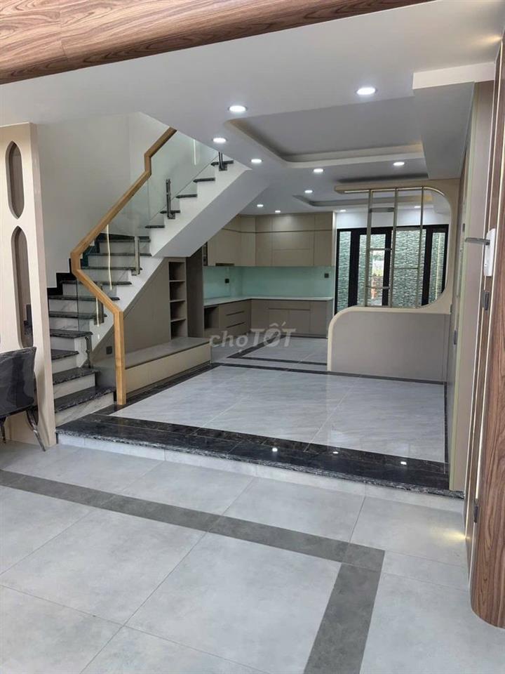 Nhà Mới 5 Tầng Full Nội Thất, Sổ Riêng, Tại Phước Kiển Ngay HAGL
