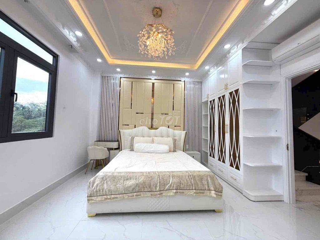 Nhà Phố 3 Tầng Sân thượng Sổ Riêng 5 x 16 mới 100% full nội thất Mt 8m