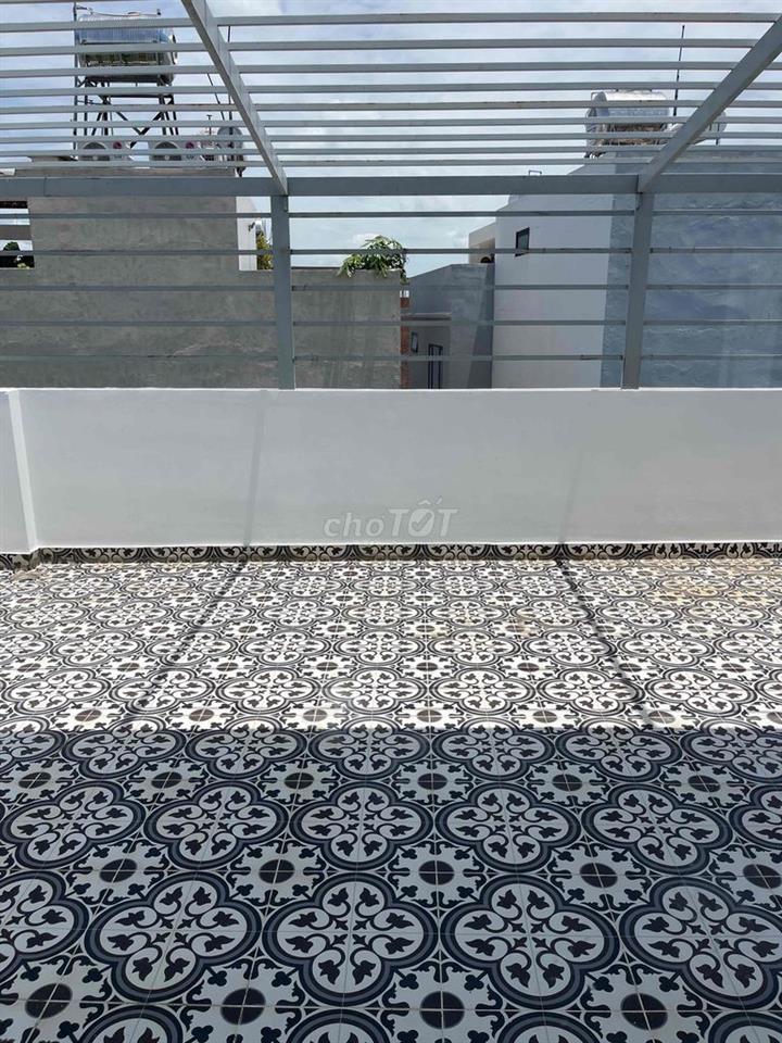 Cho Thuê Nhà 3 Tầng Sân thượng 5,5 x 15 4PN4WC tại Phước Kiển