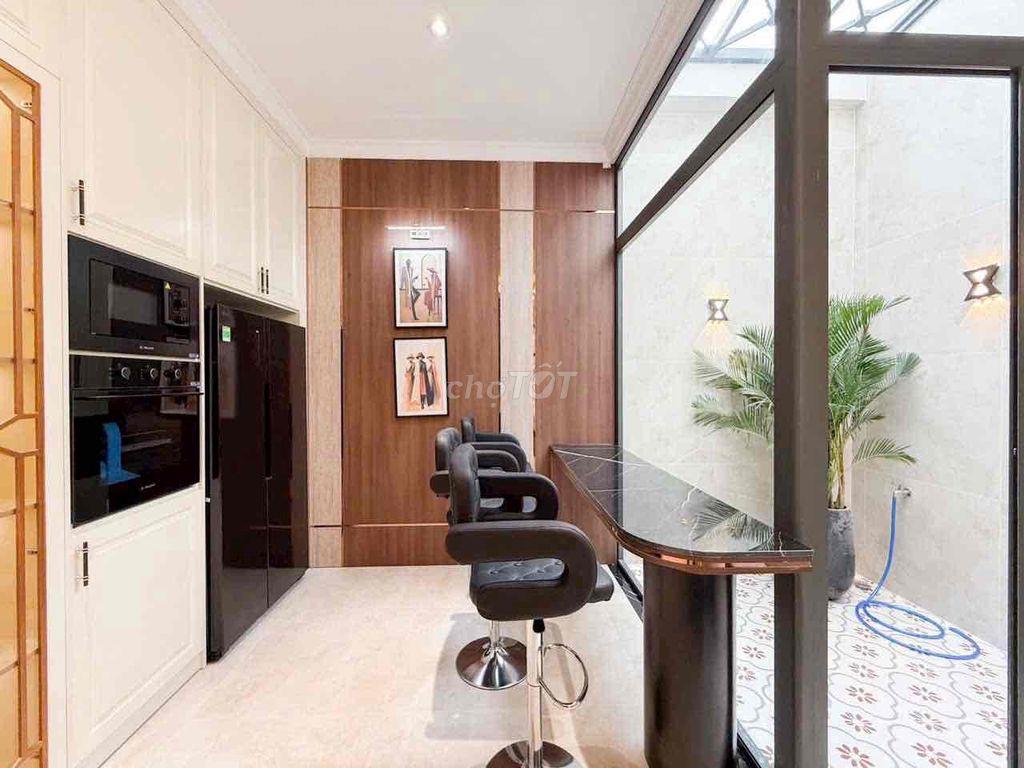 Nhà Phố Q7 View Sông 4 Tầng full Nội thất, Sang Trọng, Đẳng Cấp