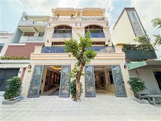 Nhà Phố Q7 View Sông 4 Tầng full Nội thất, Sang Trọng, Đẳng Cấp