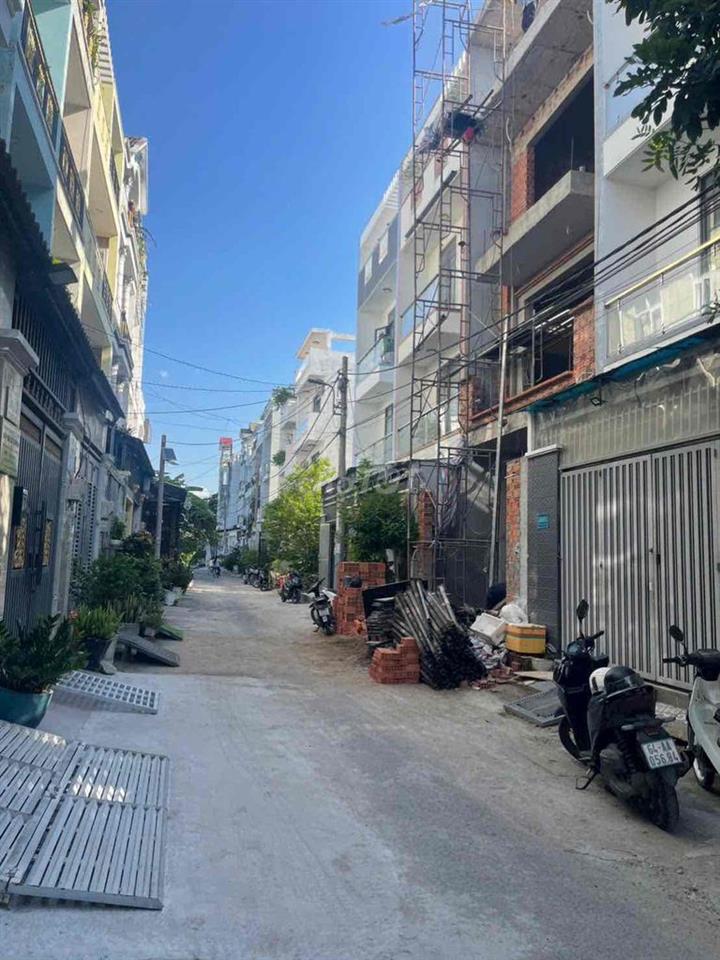 Đất Phước Kiển Ngợp bank  6 x 13,5 Sổ Riêng, Mt đường 6m, Xd tự do,