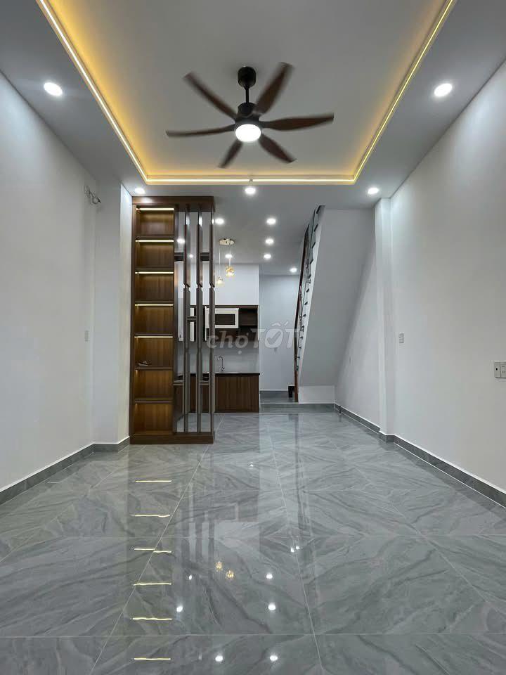 Nhà 1 Lầu 2Pn 4 x 9 full Nội thất Tại Lê Văn Lương ngay cầu Rạch Dơi