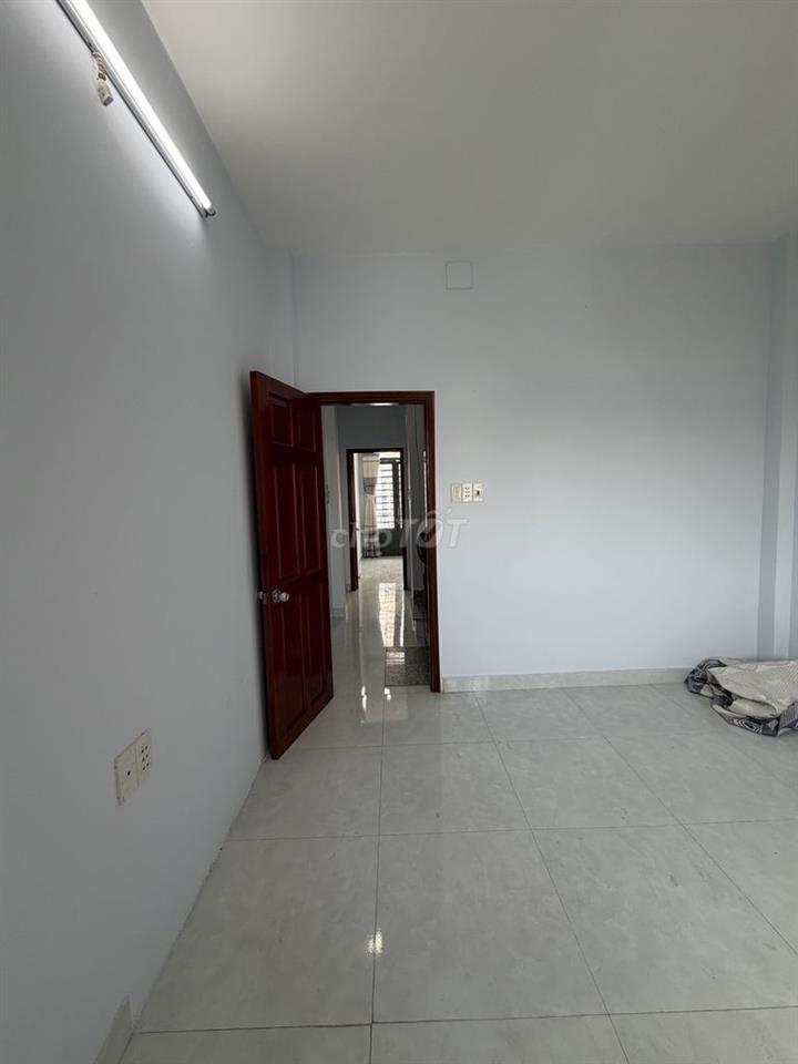 Cực rẻ, *** Tại Phước Kiển Nhà 3 Tầng 4Pn Mt đường 6m chỉ 2,8t