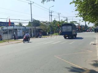 Nhà 2 mặt tiền ngang 8m dài 11.5 đuờng xe hơi