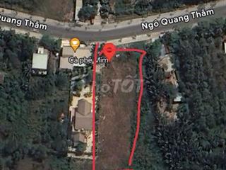 Mặt tiền đường Ngô Quang Thắm,