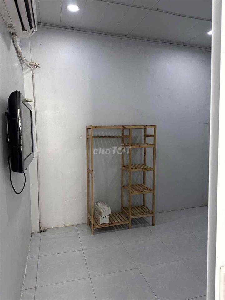 nhà nhiều người không ỡ đủ. muốn bán để mua căn lớn hơn.