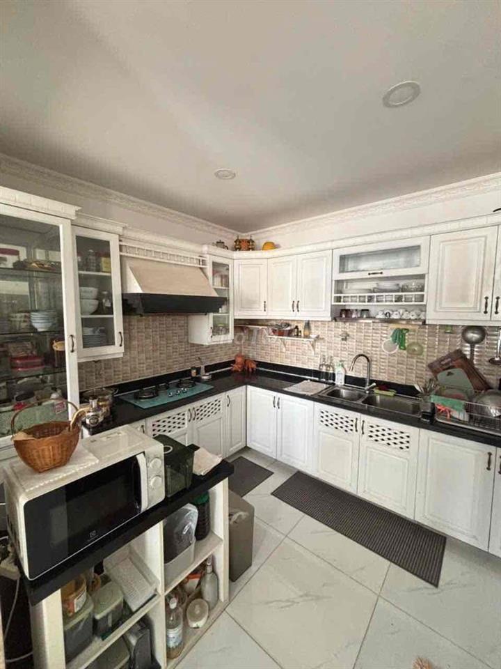 Bán gấp benhouse Skygaden3(136m2),1lầu,phạm văn nghị,tân phú,Q7