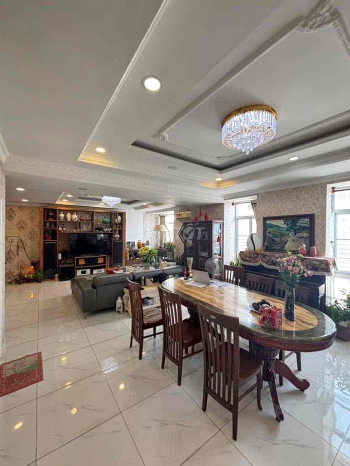 Bán gấp benhouse Skygaden3(136m2),1lầu,phạm văn nghị,tân phú,Q7