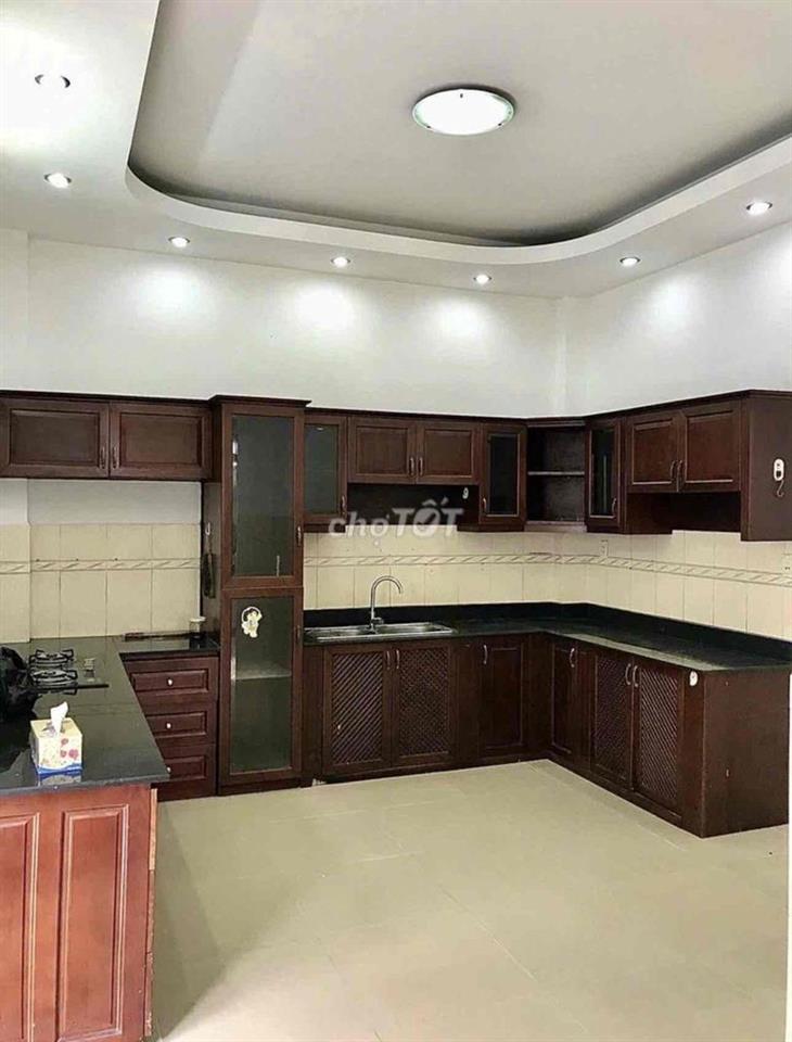 Bán gấp nhà: 6,8x22,3 lầu mặt tiền hẻm xe tải đường Nguyễn Thị Thập,Q7