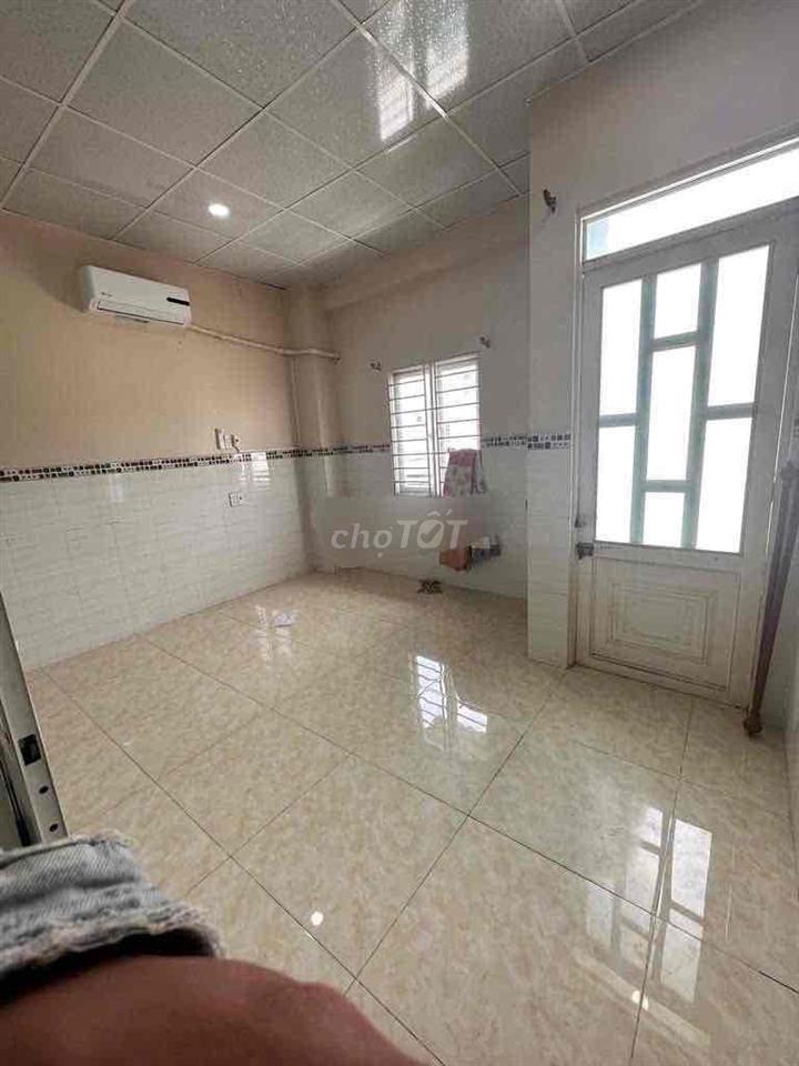 Bán nhà:4,2x5,3.trệt,2lầu hẻm 118,Bùi Văn Ba, Tân thuận đông,Q7(củ).