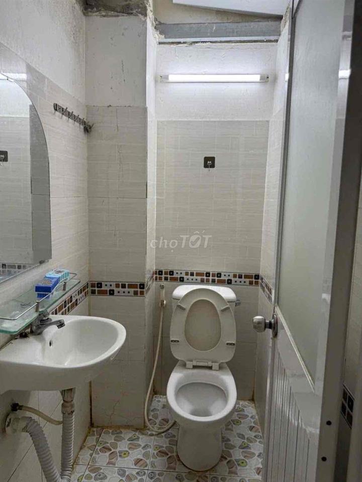 Bán nhà:4,2x5,3.trệt,2lầu hẻm 118,Bùi Văn Ba, Tân thuận đông,Q7(củ).