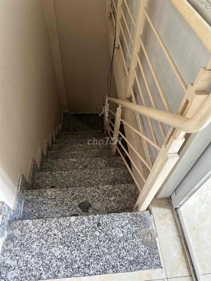 Bán nhà:4,2x5,3.trệt,2lầu hẻm 118,Bùi Văn Ba, Tân thuận đông,Q7(củ).