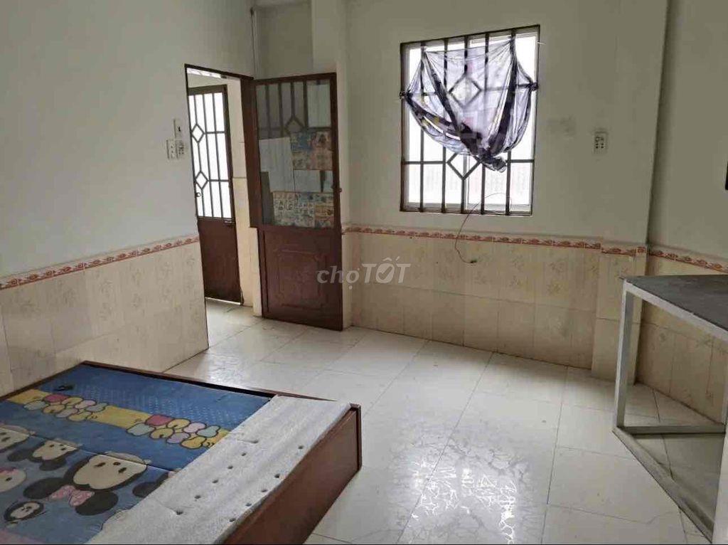 Bán gấp nhà:5,1(nở hậu 5,9)x10,5,3lầu hẻm391(3,5m),Huỳnh tấn phát,HCM