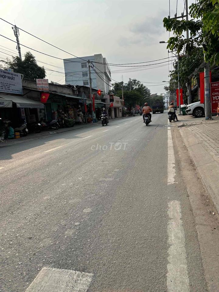 Bán nhà:6x32,3lầu,mặt tiền Hoàng Quốc Việt,HCM.