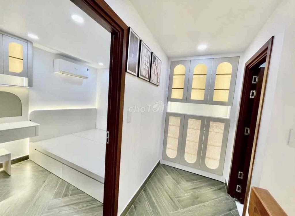 Bán gấp nhà:6x5,5,1lầu,2PN,2WC hẻm 39,Lưu Trọng Lư,Tân Thuận,HCM city
