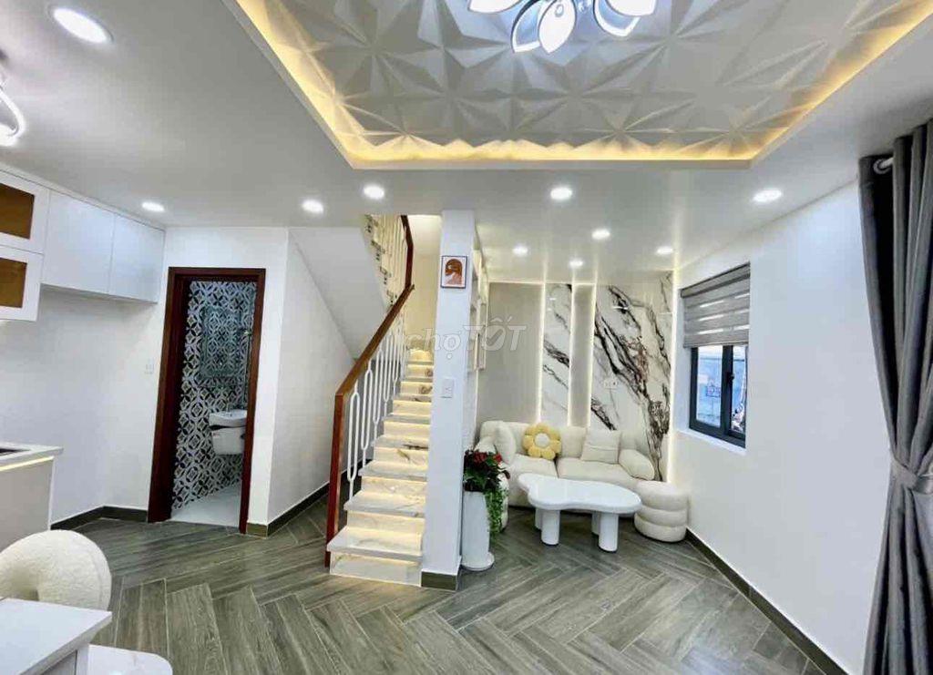 Bán gấp nhà:6x5,5,1lầu,2PN,2WC hẻm 39,Lưu Trọng Lư,Tân Thuận,HCM city