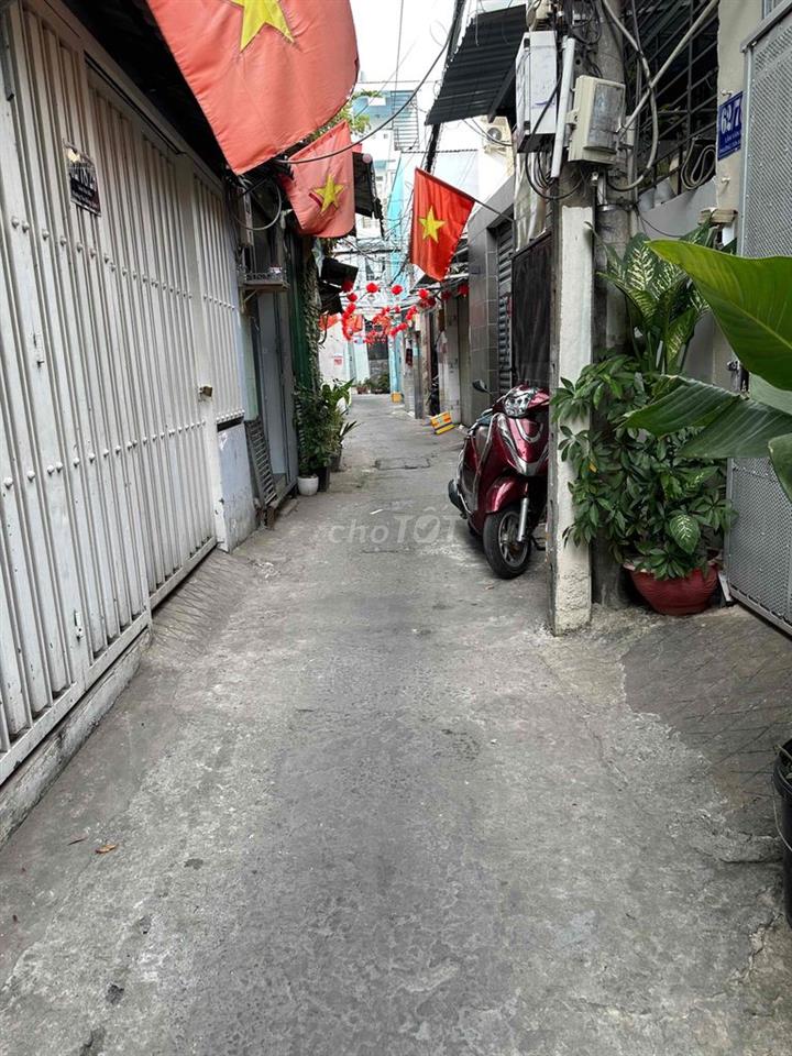 Nhà:4,2x14 hẻm 62,Lâm Văn Bền ,Tân kiểng,Q7(củ)
